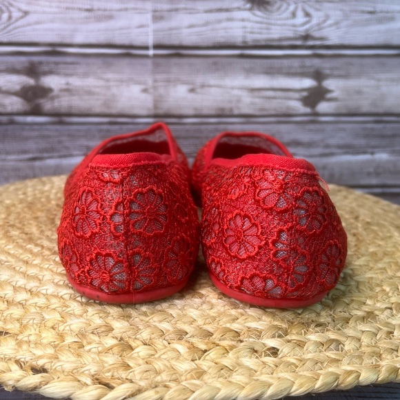Bongo Women's Red Crochet Flower Cut Out Round Toe Flat Shoes Size 10 Vintage - Picture 7 of 12